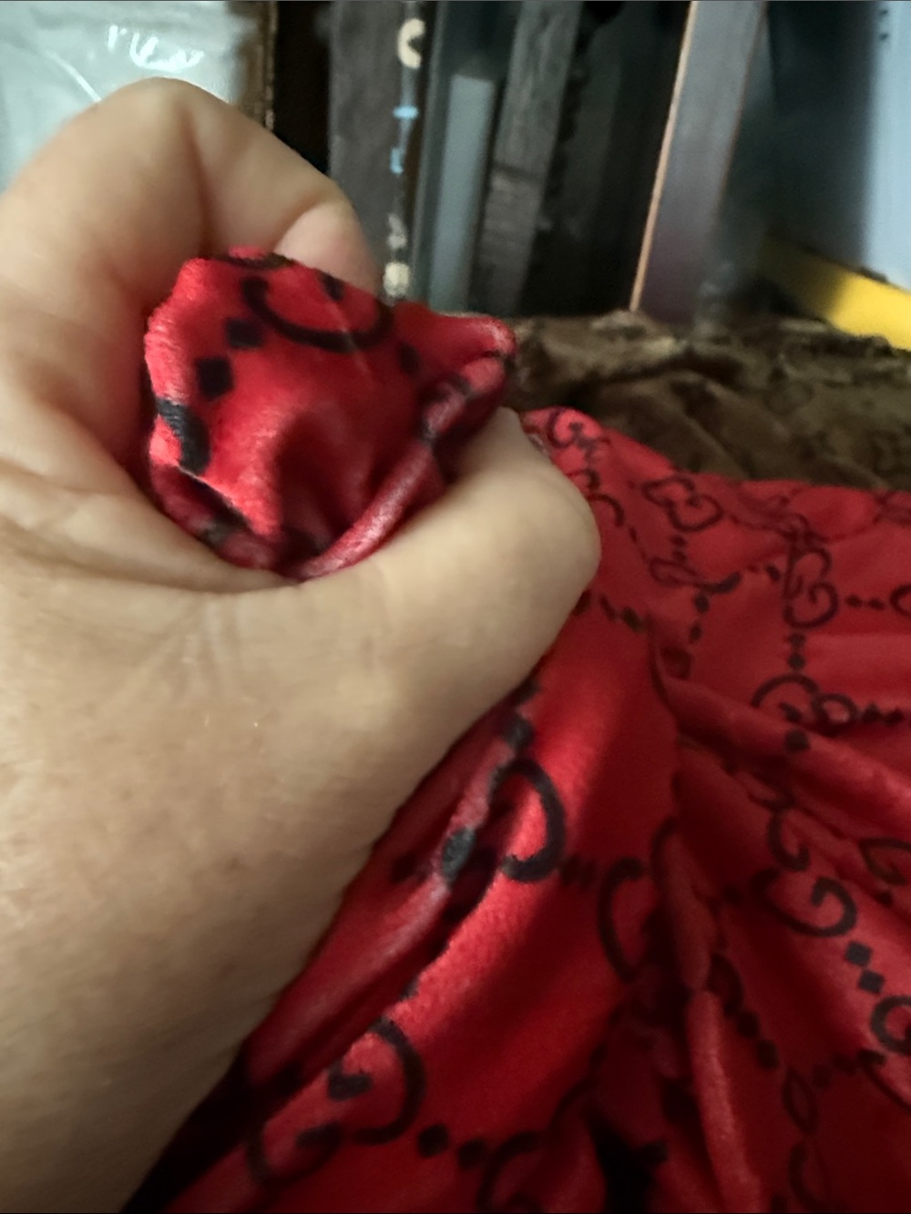 Gucci Red and Black Row Fabrick . - Picture 4 of 4